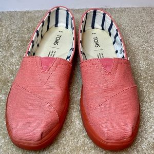Toms Persimmon Heritage Canvas Women’s Size 6